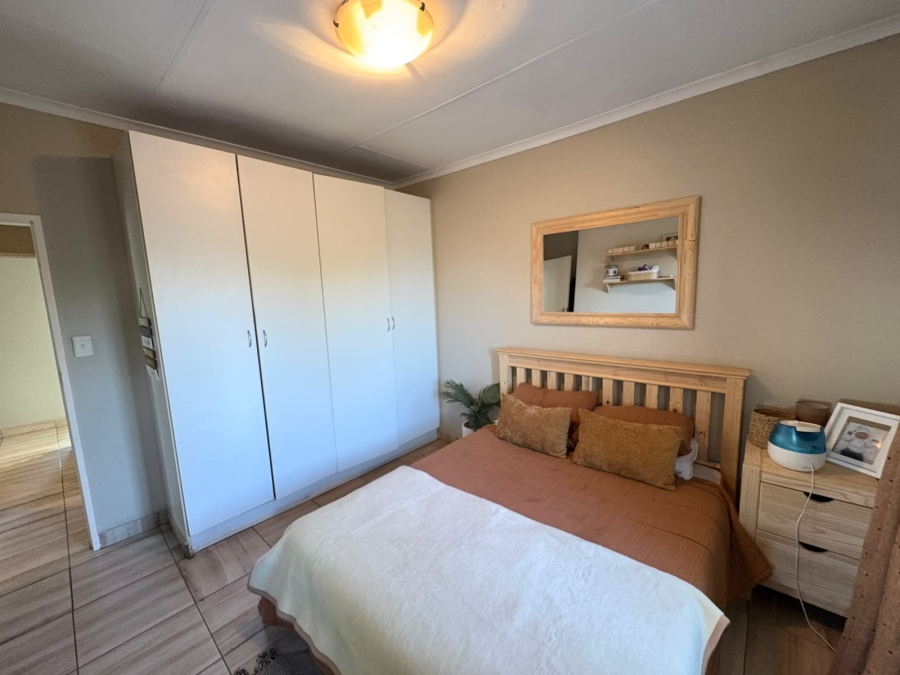 4 Bedroom Property for Sale in Waterval East North West